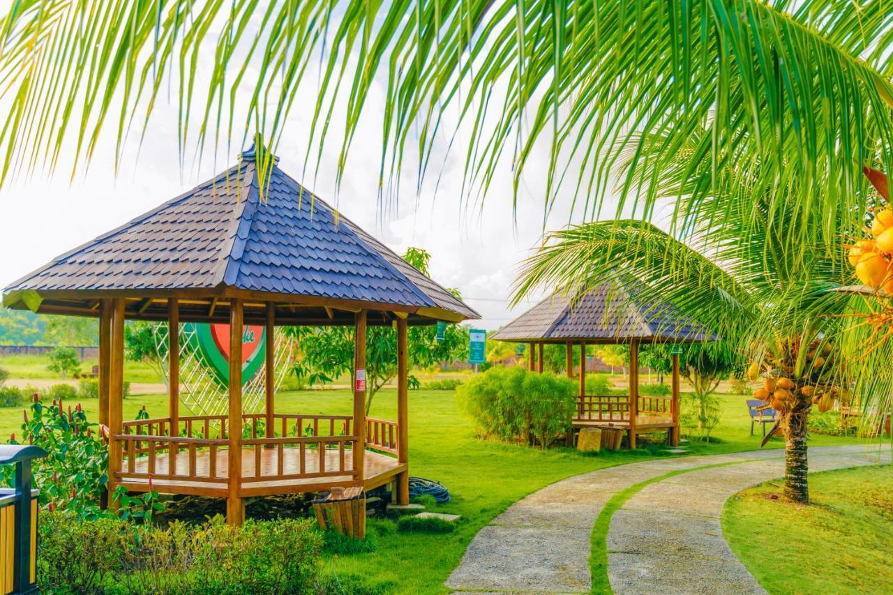 De Bintan Villa Tenaga Экстерьер фото